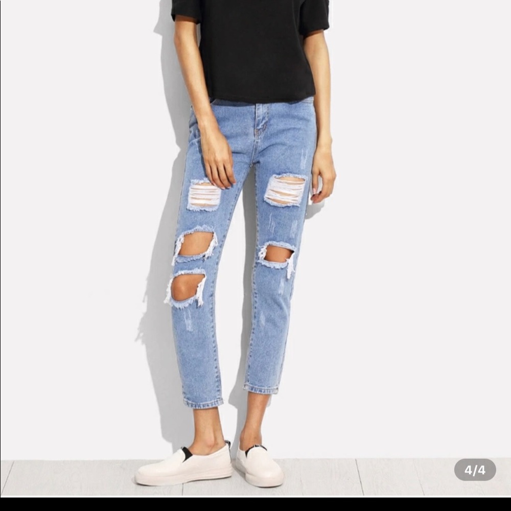 Distressed boyfriend jeans